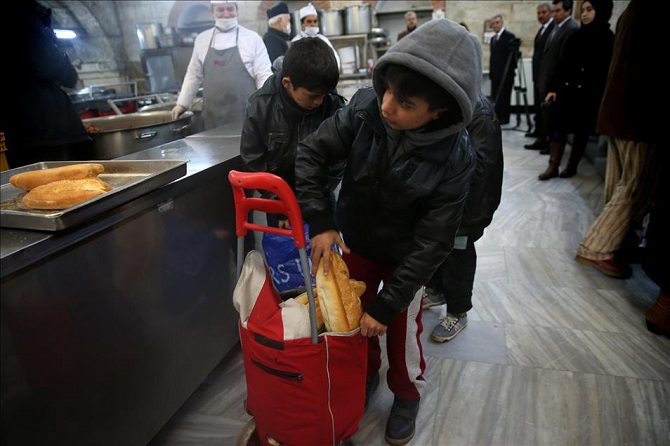 Yoksulların yüzünü 224 yıldır güldüren imarethane 7