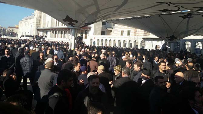 Ahmet Aytimur Ağabey'in cenaze namazından kareler 19