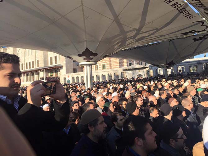 Ahmet Aytimur Ağabey'in cenaze namazından kareler 24