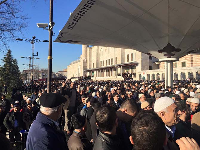 Ahmet Aytimur Ağabey'in cenaze namazından kareler 25