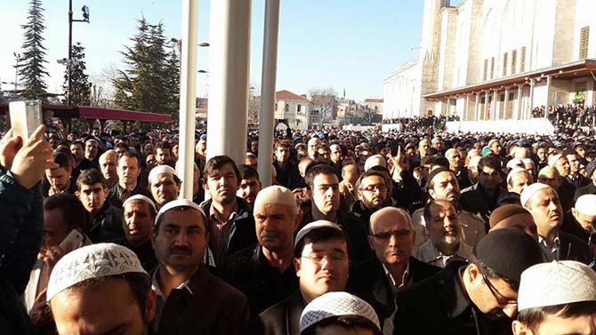Ahmet Aytimur Ağabey'in cenaze namazından kareler 50