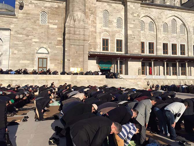 Ahmet Aytimur Ağabey'in cenaze namazından kareler 62