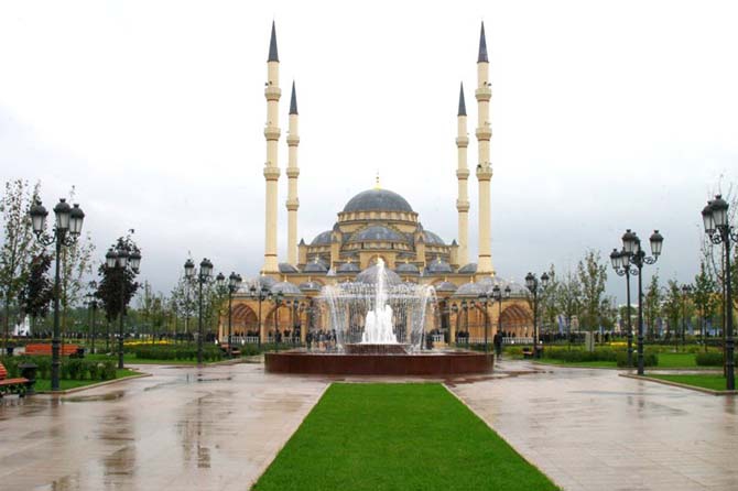 Avrupa’nın en büyük 10 camisi belli oldu 4
