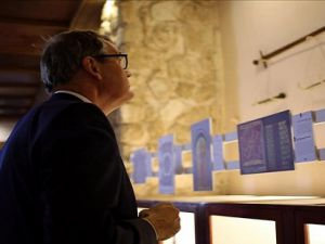 Gazze'de İslami el yazma eserler sergisi