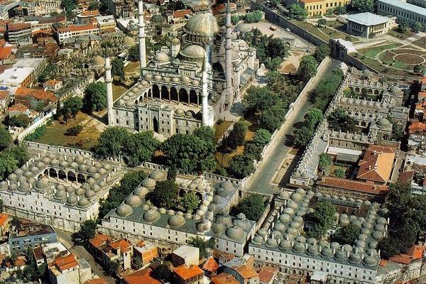 Bin Kubbeli Süleymaniye Külliyesi 3