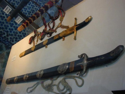Kutsal Emanetler 7