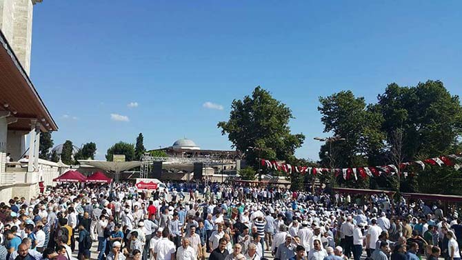 Abdullah Yeğin Ağabeyin cenazesinden 10