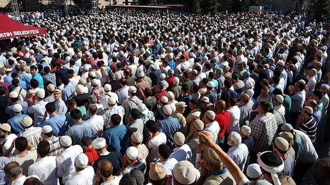 Abdullah Yeğin Ağabeyin cenazesinden 11