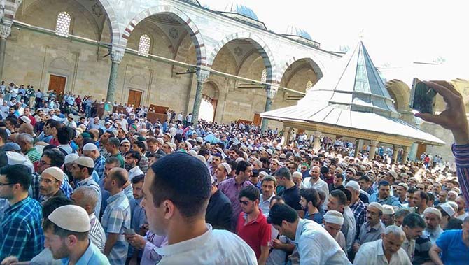 Abdullah Yeğin Ağabeyin cenazesinden 22