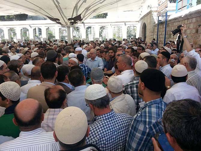 Abdullah Yeğin Ağabeyin cenazesinden 3