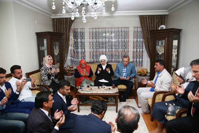 Erdoğan taziye ziyaretinde: Gerçek Nur talebeleri böyle olur 2
