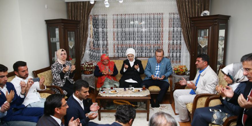 Erdoğan taziye ziyaretinde: Gerçek Nur talebeleri böyle olur