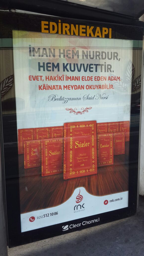 Risale-i Nur ilanları İstanbul metrobüs duraklarında 11