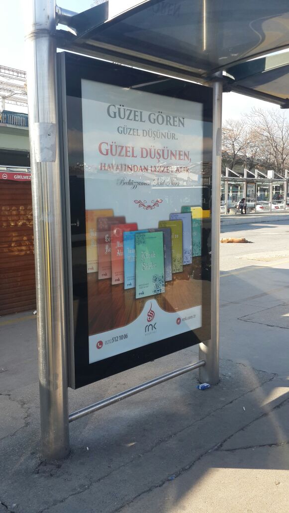 Risale-i Nur ilanları İstanbul metrobüs duraklarında 8