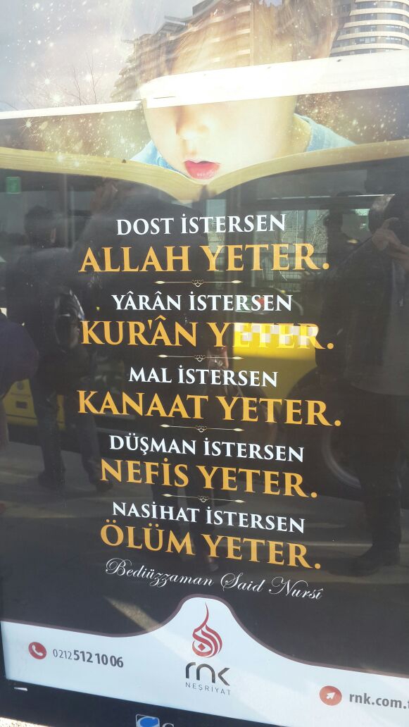 Risale-i Nur ilanları İstanbul metrobüs duraklarında 9