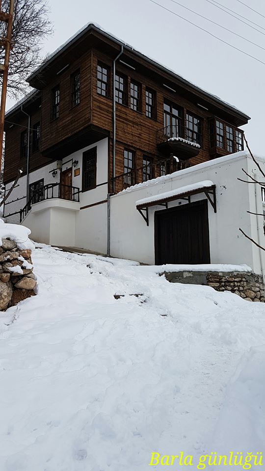 Bediüzzaman'ın Barla'daki evini hiç böyle gördünüz mü? 30