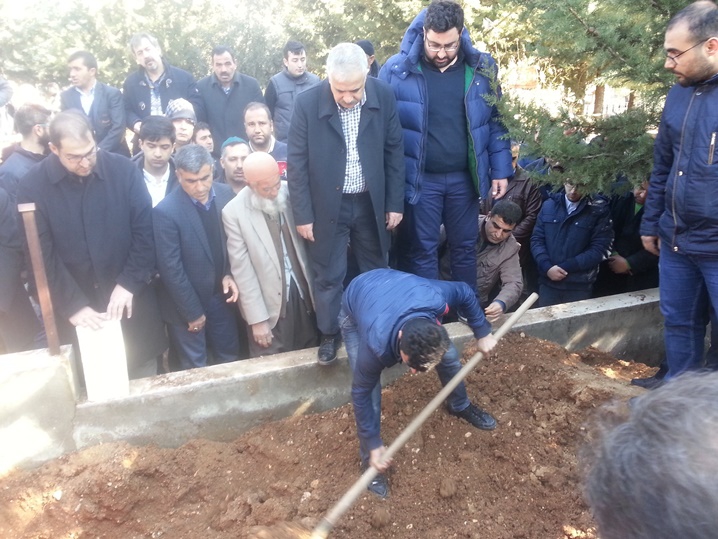 Nurettin Gürsoy dualarla ebedi aleme uğurlandı 16