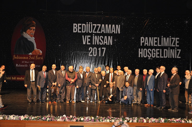 Bursa'da 'Bediüzzaman Said Nursi ve İnsan' paneli 7