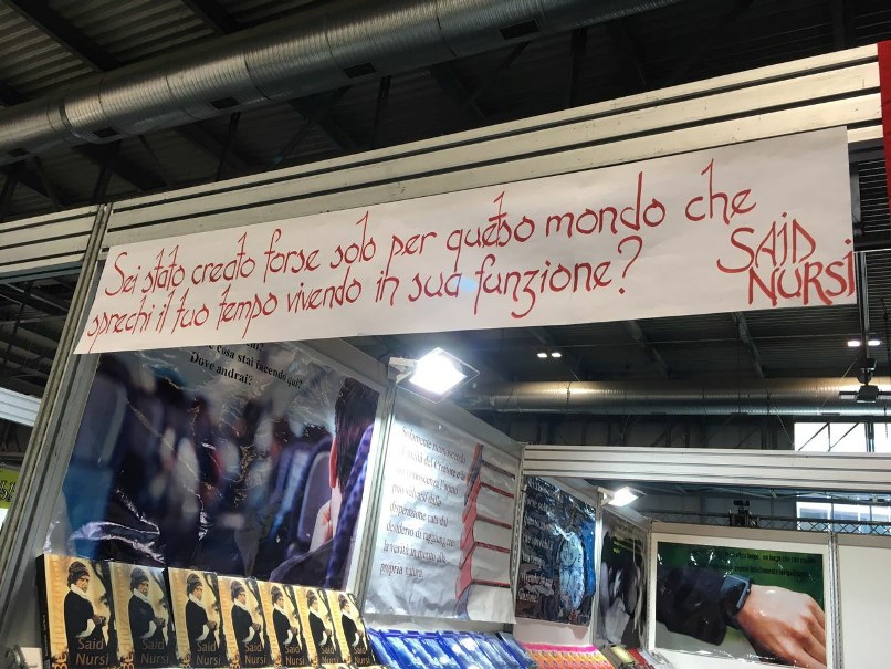 İtalya'da Risale-i Nur standında baş tacı Kur'an ilgisi 1