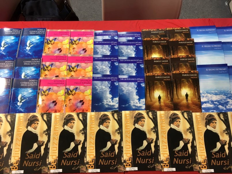 İtalya'da Risale-i Nur standında baş tacı Kur'an ilgisi 5