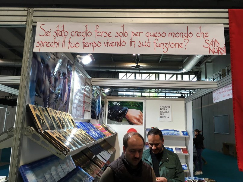 İtalya'da Risale-i Nur standında baş tacı Kur'an ilgisi 8