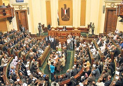 Mısır'da Mursi ile Askerî Konsey arasında kriz derinleşiyor