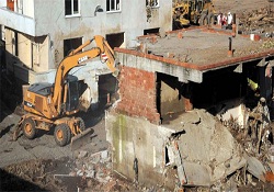 Selzedeler evleri için direniyor