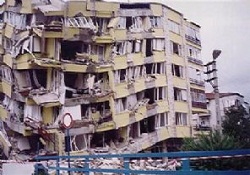 Deprem bölgesinde imar izni çıktı