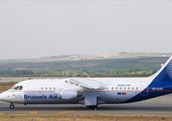 BAE'nin insani yardım uçağı Sana'ya ulaştı