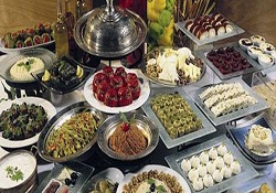 İftar yemeğine ara verin!