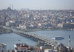 Bir köprü daha kapatılıyor