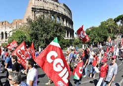 İtalya'yı endişelendiren 8.1 milyonluk rakam