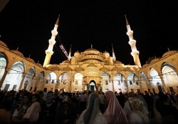 İstanbul'un camileri ramazana hazır