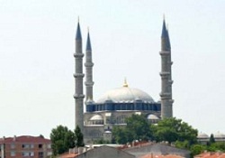 Ramazanı asırlık camilerle karşılayacağız