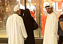 Araplar, bu Ramazan bizdeler