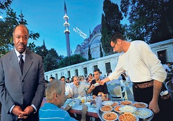Eminim tüm Müslümanlar Ramazanda İstanbul'da bulunmak ister