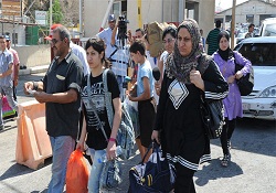 Şam'dan büyük kaçış: 30 bin Suriyeli Lübnan'a sığındı