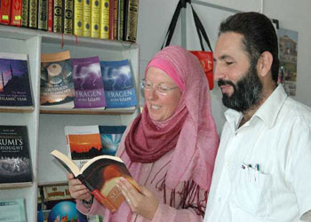 Alman Sosyolog her yıl 4 hatim indiriyor