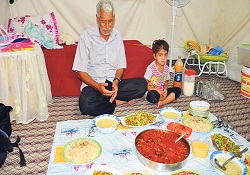 Çadırkentlerde buruk Ramazan sevinci