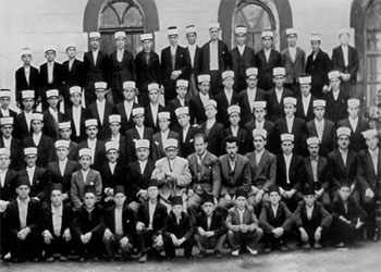 Rumelide açan çiçek:Paşevik Nur dershanesi