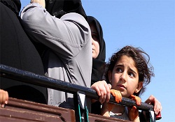 Esed, Halep'i jetlerle bombalıyor