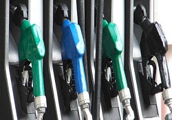 Benzine 10-11 kuruş zam yapıldı