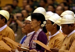 Myanmar muhalefetinden azınlıklara destek