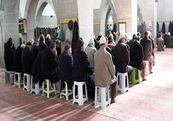 Diyanet'ten sandalyede namaz uyarısı