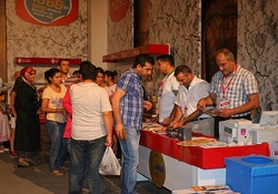 Somali sosyal market açıldı