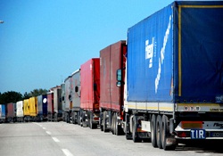 TIR şoförleri İran'a vizesiz girebilecek