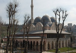 Mimar Sinan'ın tarihi camisinde 2000 kişilik iftar