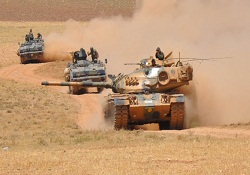 Suriye sınırına sıfır mesafede askeri tatbikat