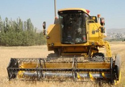 Çiftçi uyusa da arazisi sulanacak