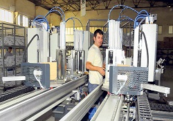 Euro'nun değer kaybetmesi makineciyi Çin'e karşı güçlendirdi